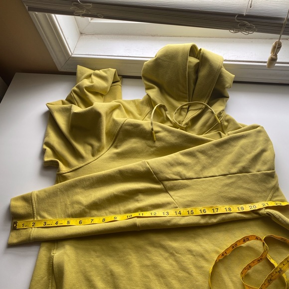 Lululemon City Sweat Pullover Hoodie Men Large French Terry Yellow Pear FLAW - Picture 10 of 15